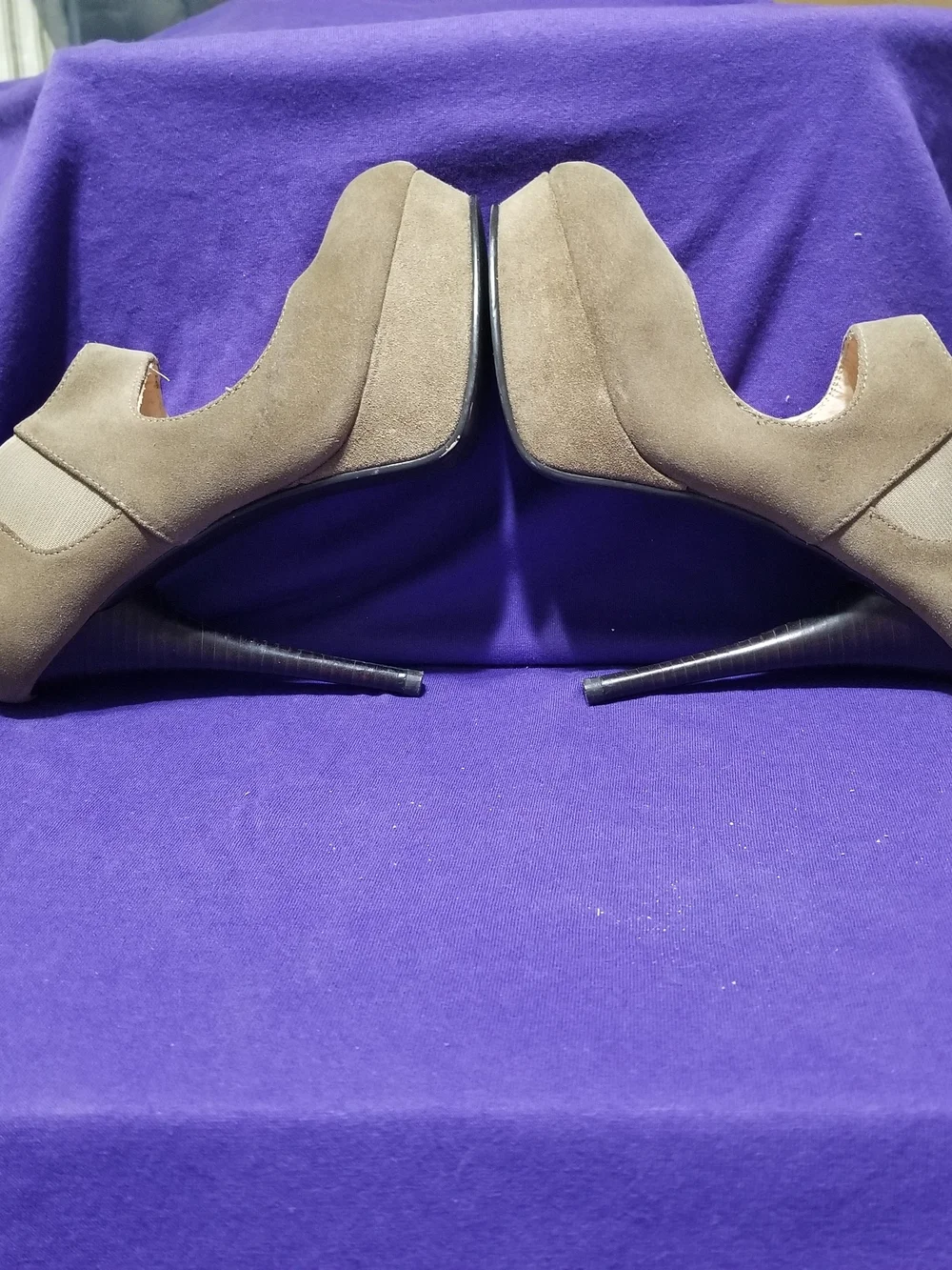 Kelsi Dagger Women's Size 8 Olive Green & Tan 